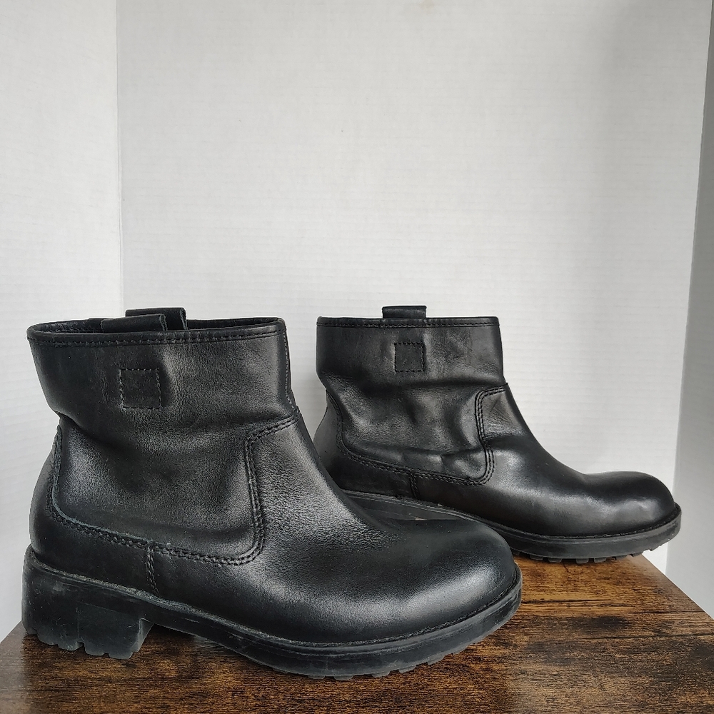 Silence and Noise Leather Moto Boots Size 6 Black Ankle Booties Pull On Boots